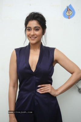 Regina Cassandra Photos - 21 of 42