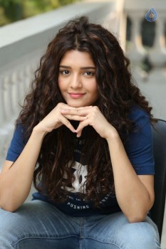 Ritika Singh Latest Photos - 5 of 34