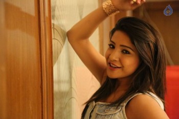 Sakshi Agarwal Photos - 14 of 20