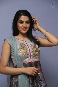 Sakshi Chaudhary New Pics - 8 of 40