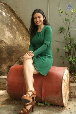 Sakshi Kakkar New Photos - 7 of 26