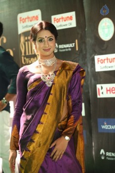 Sanjjanaa at IIFA 2017 - 8 of 41