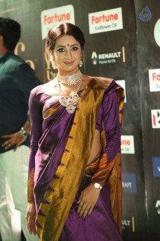 Sanjjanaa at IIFA 2017 - 16 of 41