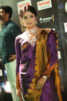 Sanjjanaa at IIFA 2017 - 39 of 41