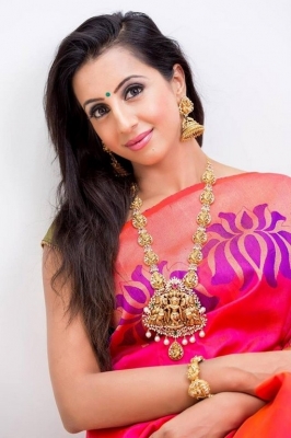 Sanjjanaa Galrani New Pics - 1 of 3