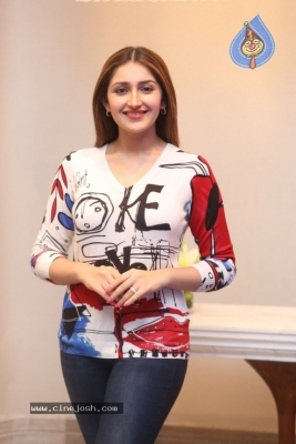 Sayyeshaa Saigal Photos - 3 of 21