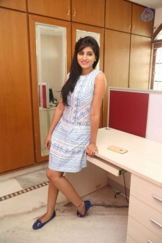 Shamili Photos - 17 of 32