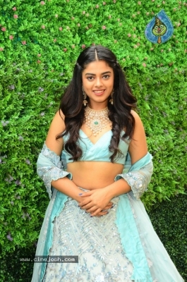 Siddhi Idnani Photos - 15 of 16