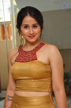 Simrat Juneja Photos - 1 of 42