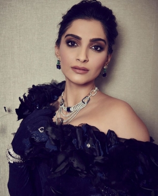 Sonam Kapoor Stills - 16 of 16