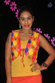 Sri Reddy Pics - 14 of 39