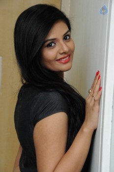 Srimukhi New Images - 10 of 60