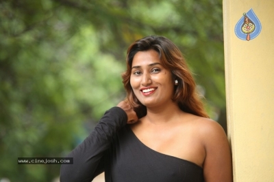 Swathi Naidu New Pics - 17 of 32