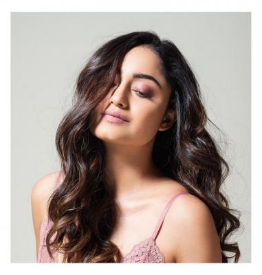 Tridha Choudhury Photos - 6 of 11