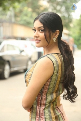 Vaibhavi Shandilya Stills - 10 of 21