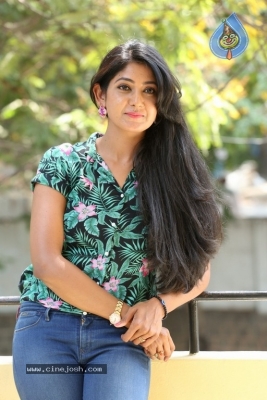 Yagna Shetty Photos - 7 of 21