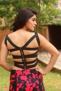 Yamini Bhaskar Latest Pics - 14 of 42