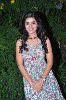 Yamini Bhaskar Latest Pics - 21 of 42