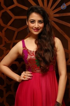 Zoya Afroz Photos - 16 of 32