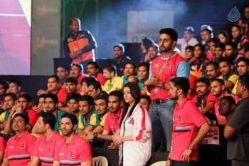 Bolly Celebs at Pro Kabaddi League Match Photos