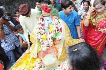 Bollywood Stars at Ganpati Visarjan Event