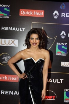 Bollywood Stars at Guild Film Awards 2015