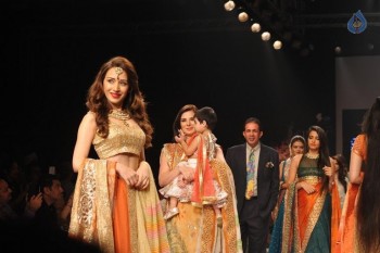 Celebrities at IIJW 2015 Show