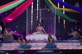 Celebrities Perform at Umang 2017 Show