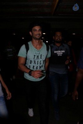 Celebrities Spotted at Mumbai Airport