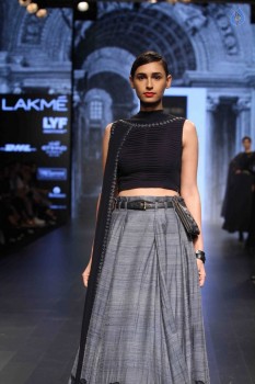 Ileana at LFW Winter Festive 2016