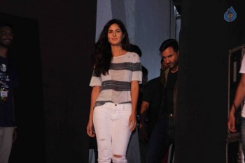 Katrina and Saif Promotes Phantom 