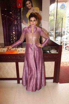 Raveena Tandon Photos