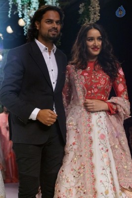 Shraddha Kapoor at LFW 2017