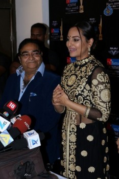 Sonakshi Sinha at Batra Positive Health Award 2016