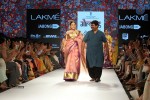 Vidya Balan Walks Ramp at LFW Summer Resort 2015