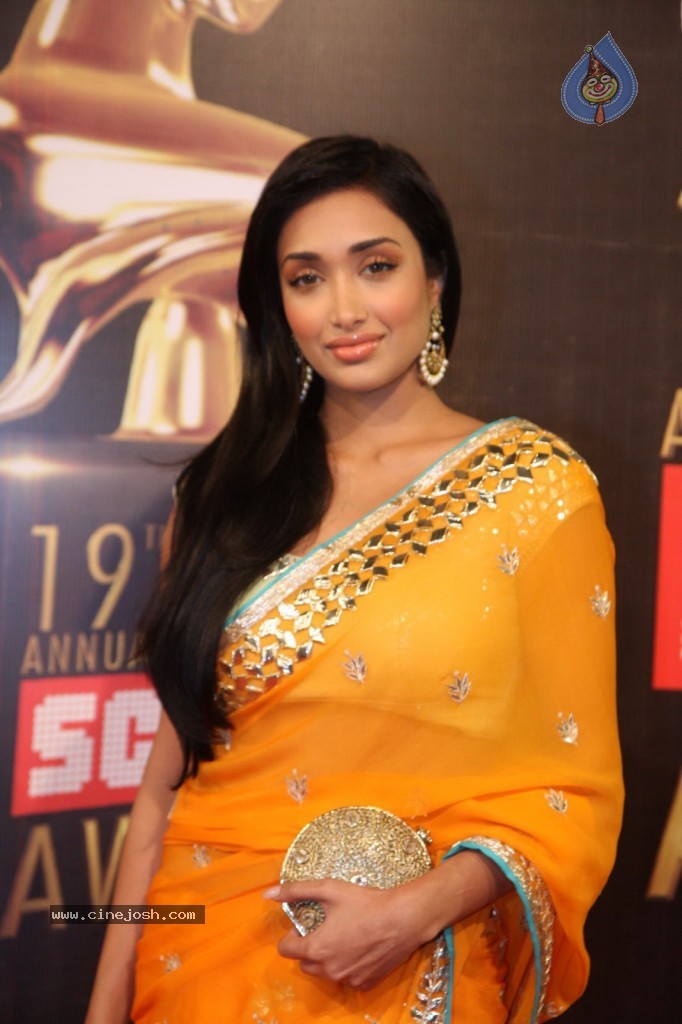 19th Annual Colors Screen Awards 2013 - 114 / 173 photos