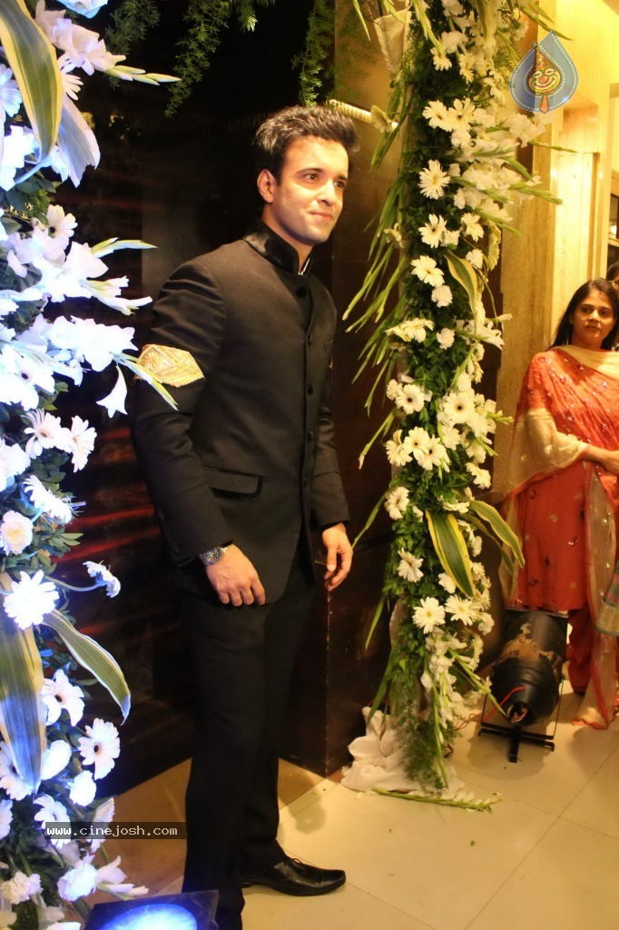 Aamir Ali and Sanjeeda Sheikh Wedding - 18 / 35 photos