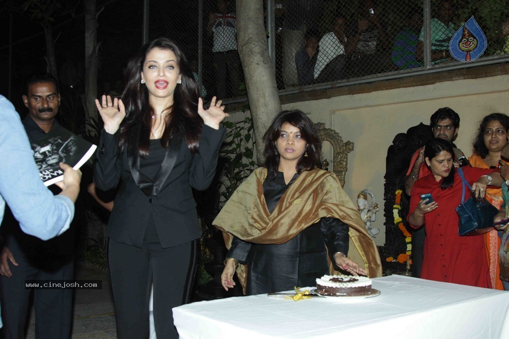 Aishwarya Rai 41st Bday Event - 16 / 62 photos