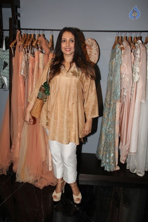 Amy Billimoria Festive AW 2015 Collection Unveiling - 25 / 33 photos