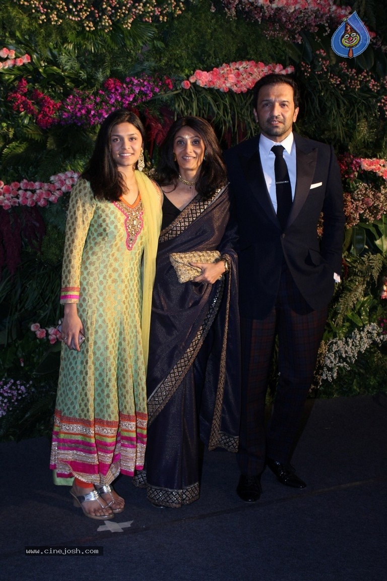 Anushka And Virat Wedding Celebration In Mumbai Set 1 - 47 / 84 photos