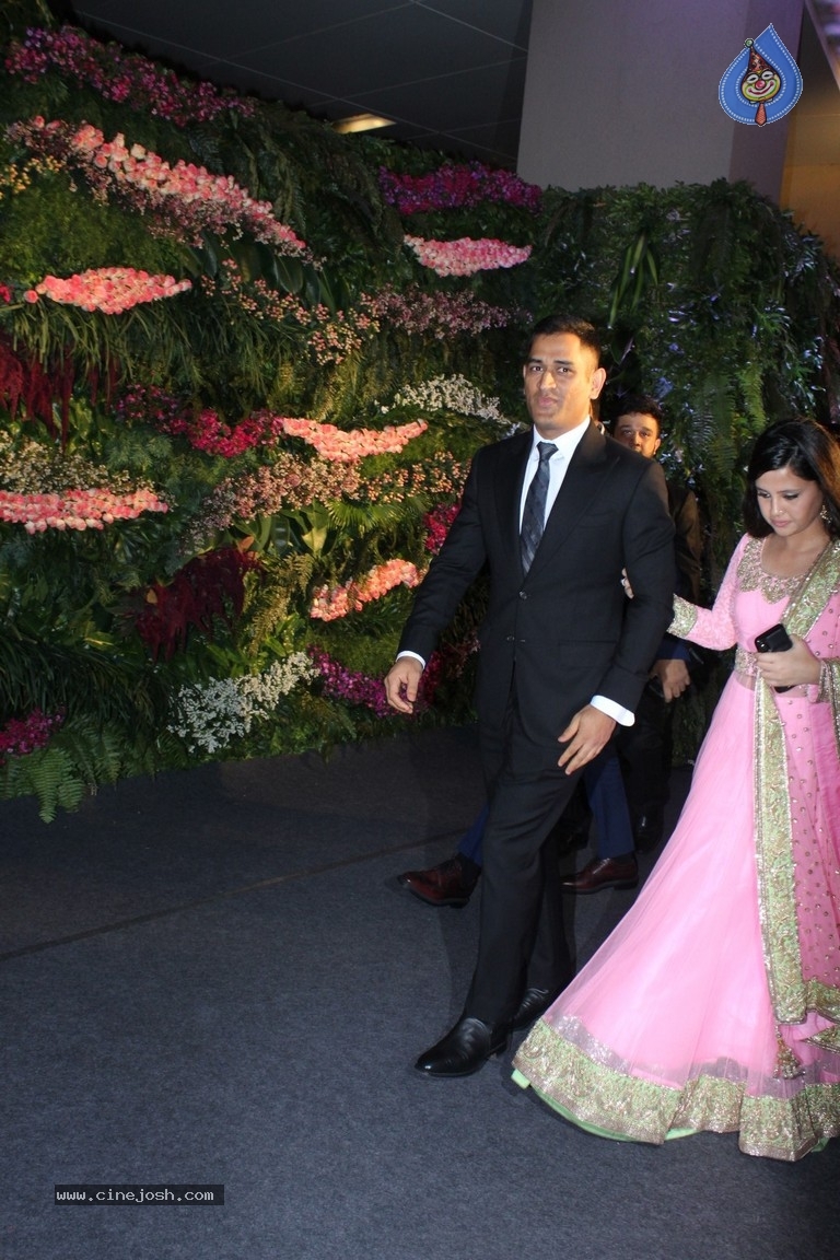 Anushka And Virat Wedding Celebration In Mumbai Set 1 - 78 / 84 photos