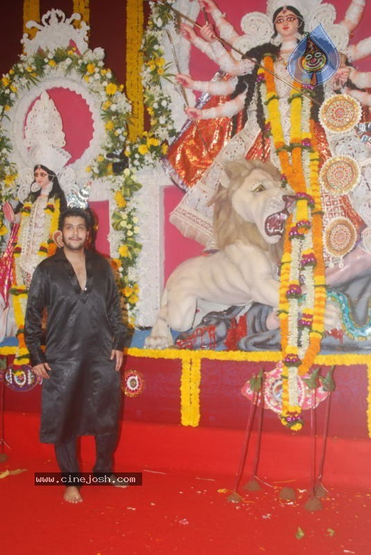 Bappi Lahiri Celebrates Durga Puja - 8 / 24 photos