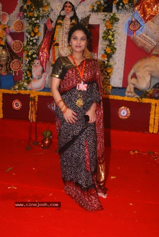 Bappi Lahiri Celebrates Durga Puja - 14 / 24 photos