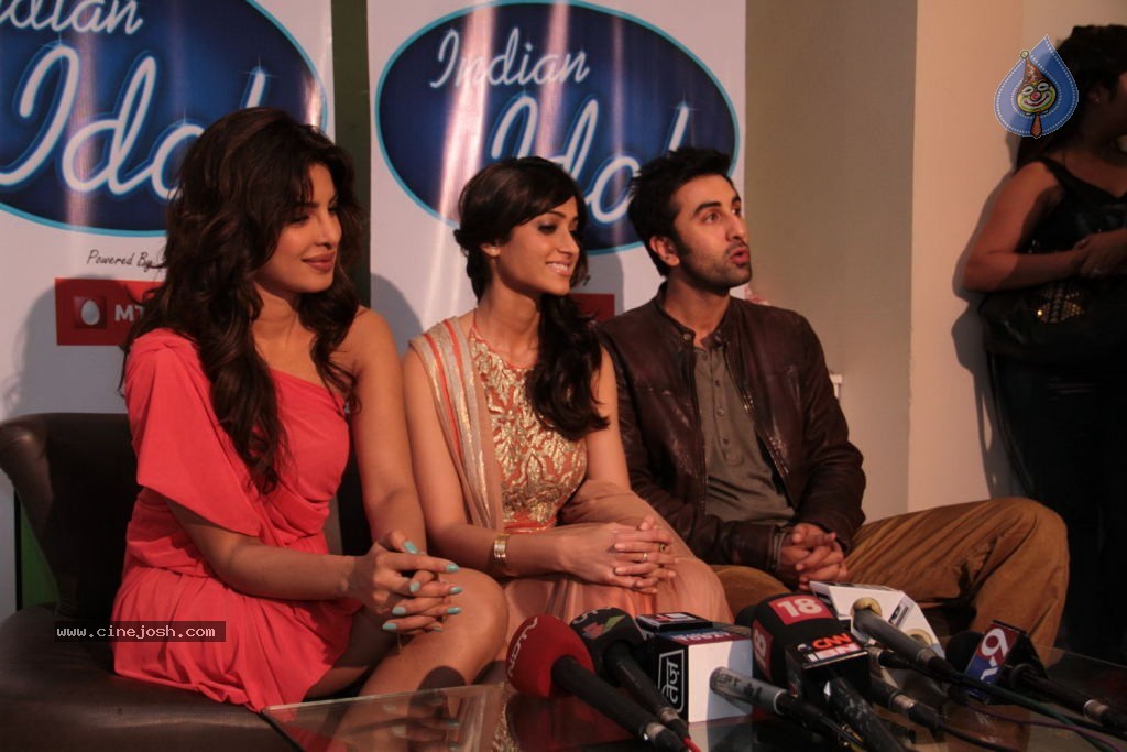 Barfi Film Team at Indian Idol Sets - 32 / 33 photos