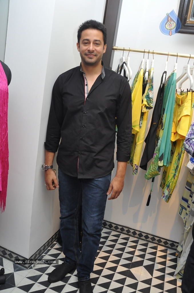 Bolly Celebs at Flagship Store Launch - 1 / 27 photos