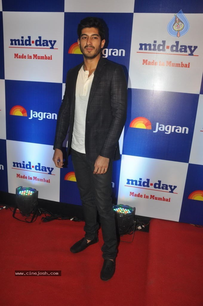 Bolly Celebs at Mid Day Newspaper Relaunch Party - 135 / 152 photos