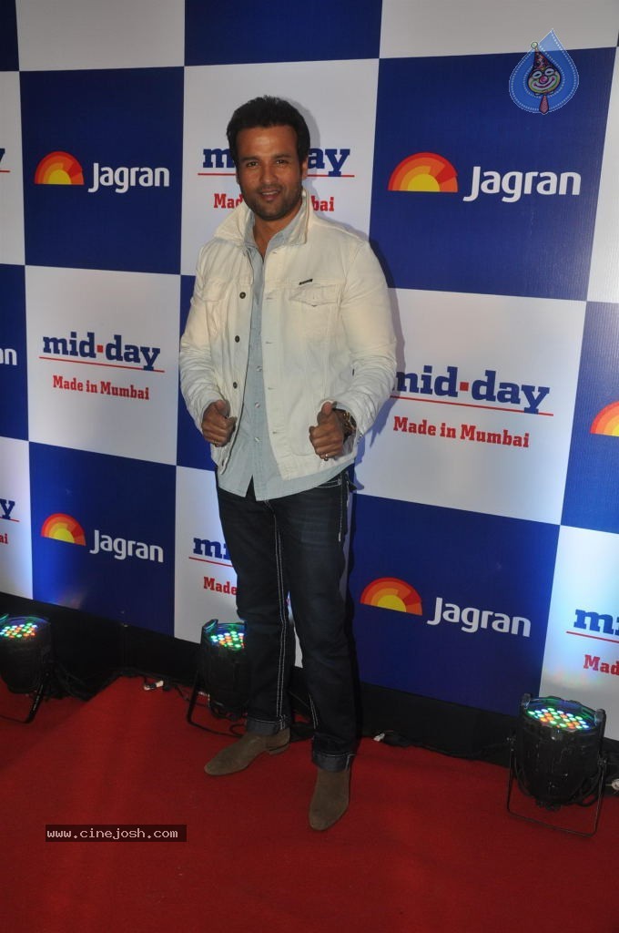 Bolly Celebs at Mid Day Newspaper Relaunch Party - 152 / 152 photos