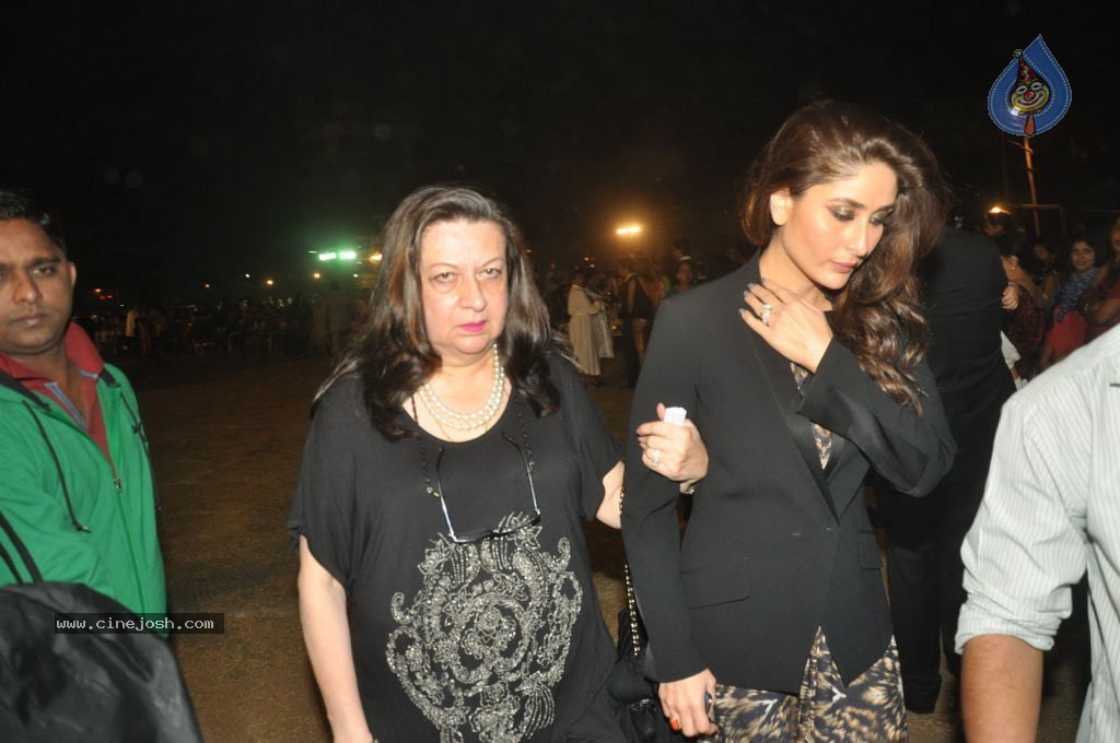 Bolly Celebs at Midnight Mass for Christmas 2013 - 28 / 52 photos