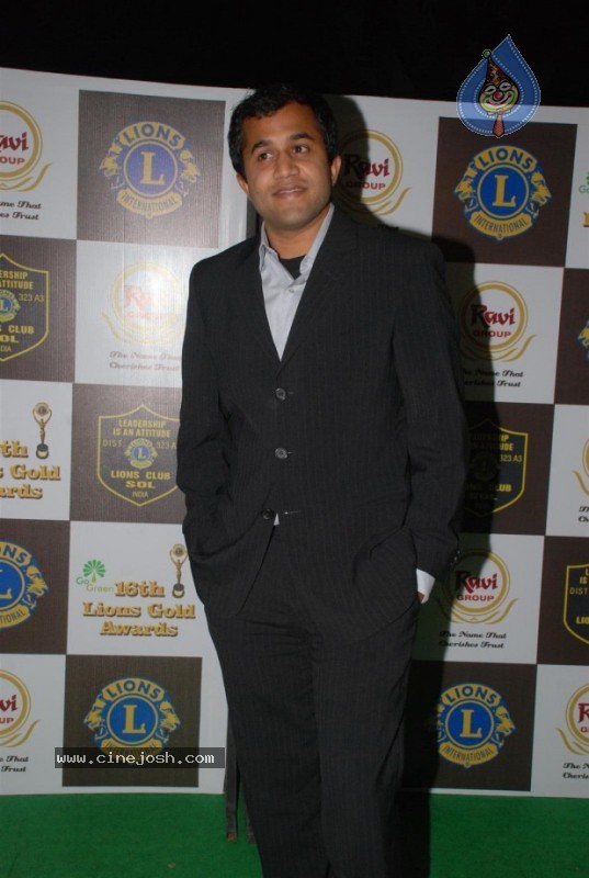 Bollywood Celebs At 16th Lions Gold Awards Function - 70 / 70 photos