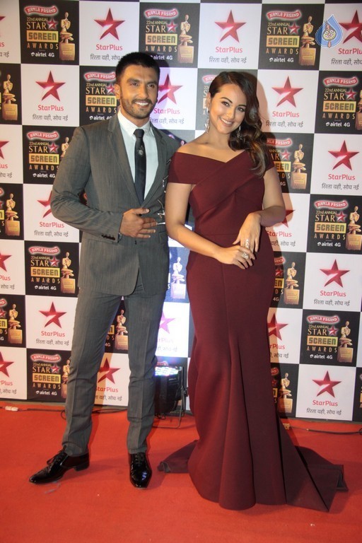 Celebrities at 22nd Annual Star Screen Awards - 59 / 82 photos